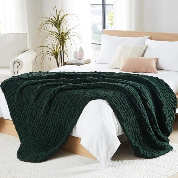 Chunky Knit Blanket Throw - Soft Chunky Throw Blanket 50x60: 100% Hand Kintted Chenile Crochet Throw Blanket for Couch - Large Cable Knit Chunky Blanket for Home Decor(Olive Green)