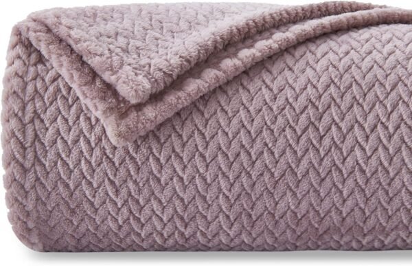 Super Soft Throw Blanket Light Purple Premium Silky Flannel Fleece Leaves Pattern Lightweight Bed Blanket All Season Use (Light Purple, Throw(50"x60"))